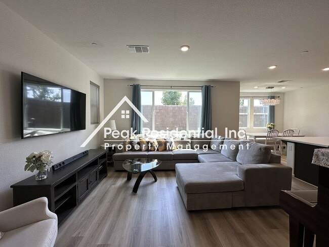 Photo - Beautiful Folsom 3bd/2.5ba Home