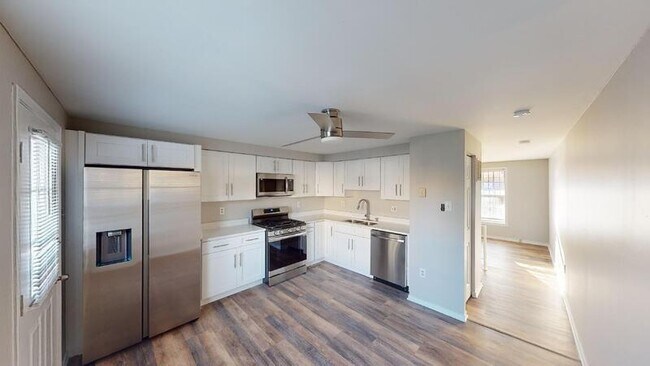 Photo - 1831 N Spring St