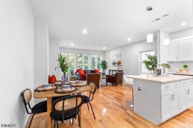 Photo - 22 Speedway Ave