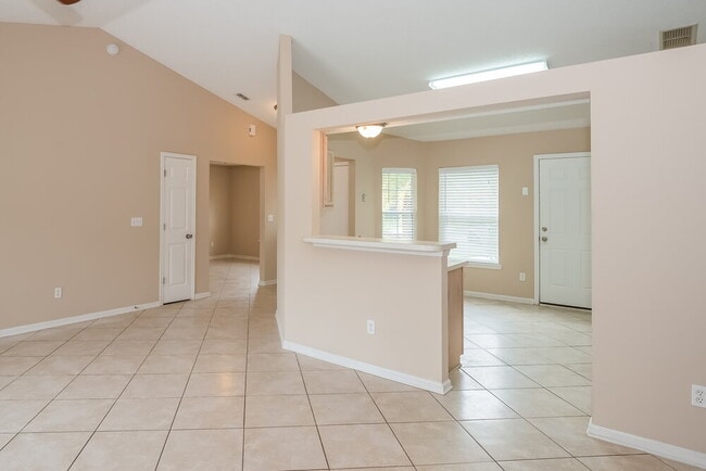 Photo - 8137 Leafcrest Dr