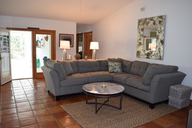 Photo - 103 Olympus Cir