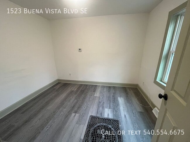 Photo - 1523 Buena Vista Blvd SE