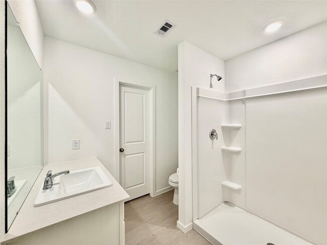 Photo - 5003 Esperanza Ter Dr