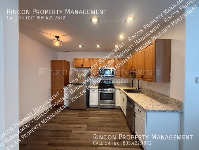 Photo - 2587 Warbler Ave