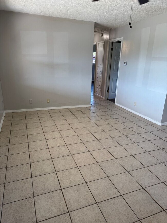 Photo - 4724 SE Adams Blvd