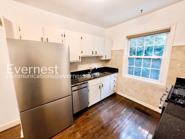 55 Delmont Dr NE Unidad D1