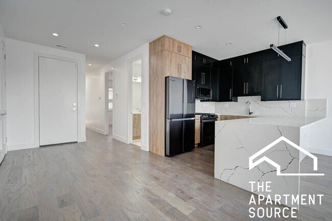 Photo - 3008 W Belmont Ave Unit 2