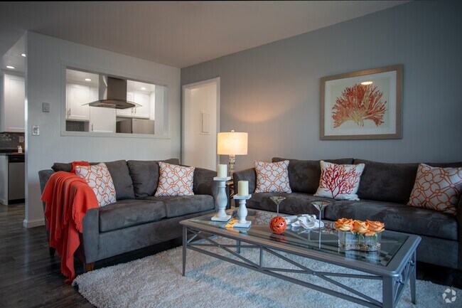 2BR, 1BA