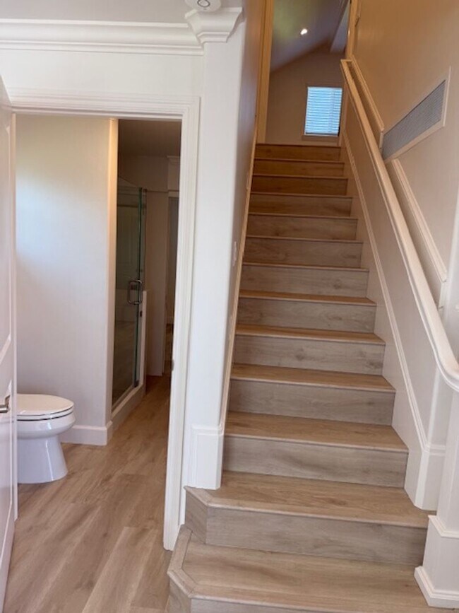Photo - Great 2 bedroom, 1 bathroom house with office/bonus room and Ocean Views near DLI and downtown Mo...