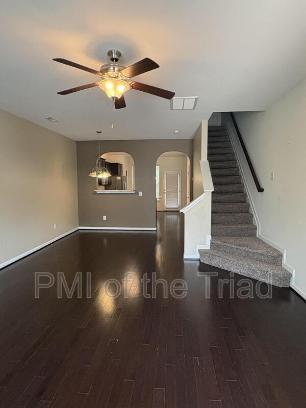 5327 Farm House Trail