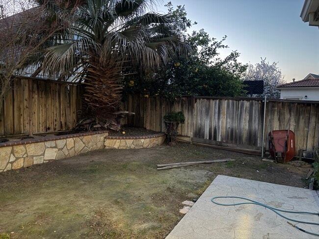 Building Photo - 252 W Terraza Way