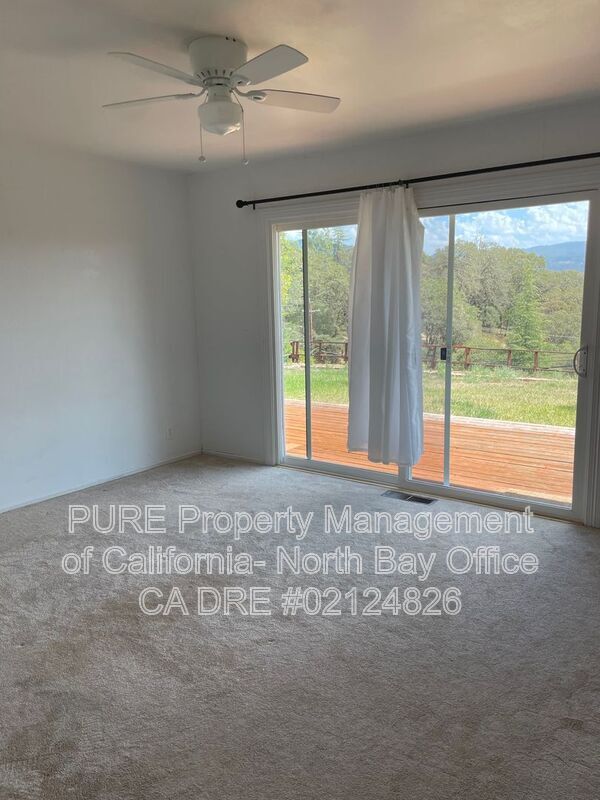 Photo - 875 Watson Rd