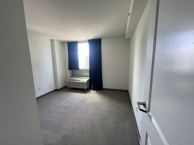 988 Halekauwila St Unit Ke Kilohana