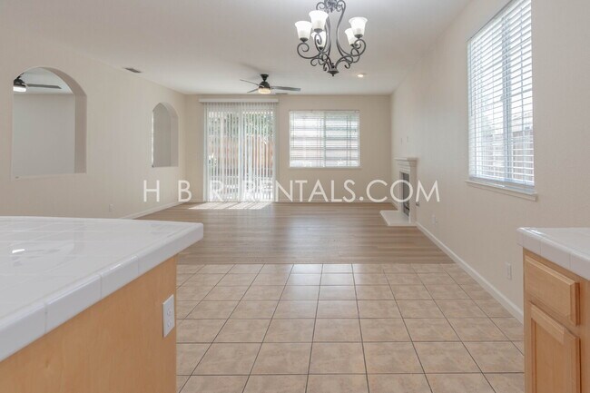 Spacious 5-Bedroom Retreat with 3 Full Baths in Beautiful Tracy – Your Perfect Home Awaits on Ten...