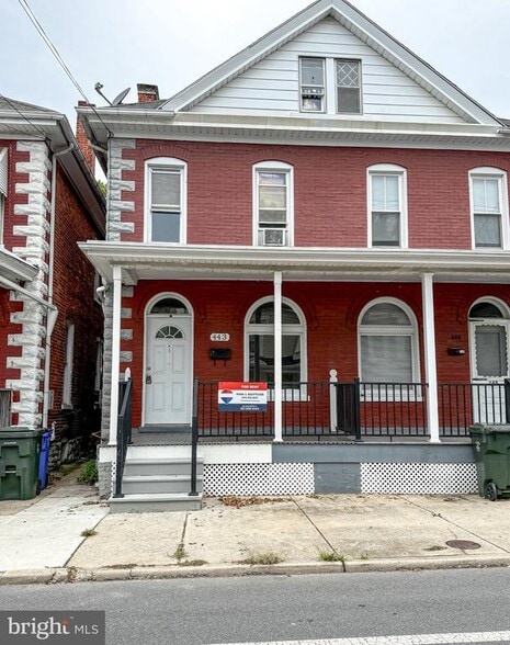 443 N Mulberry St
