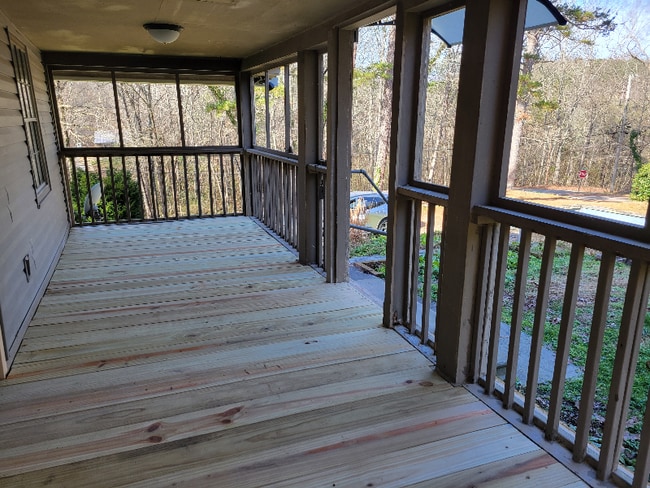 Photo - 895 W Schmitt Rd