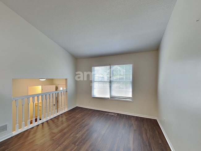 Photo - 1566 Pheasant Run Dr