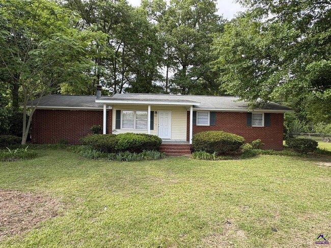 Photo - 1301 Tucker Rd House