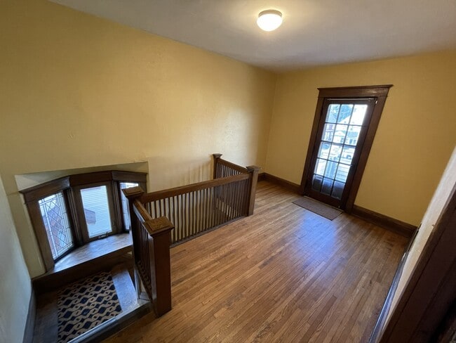 Photo - 67 Olcott Ave Unit Upper