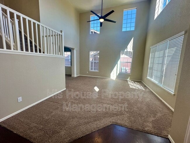 Photo - 2122 Longfin Ct