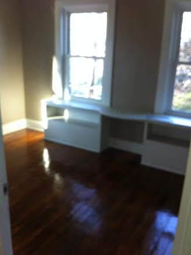 Photo - 300 Country Club Rd