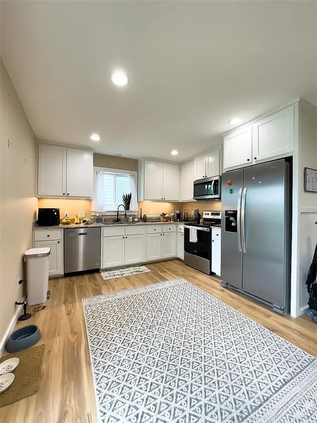 Photo - 558 Highland Ave