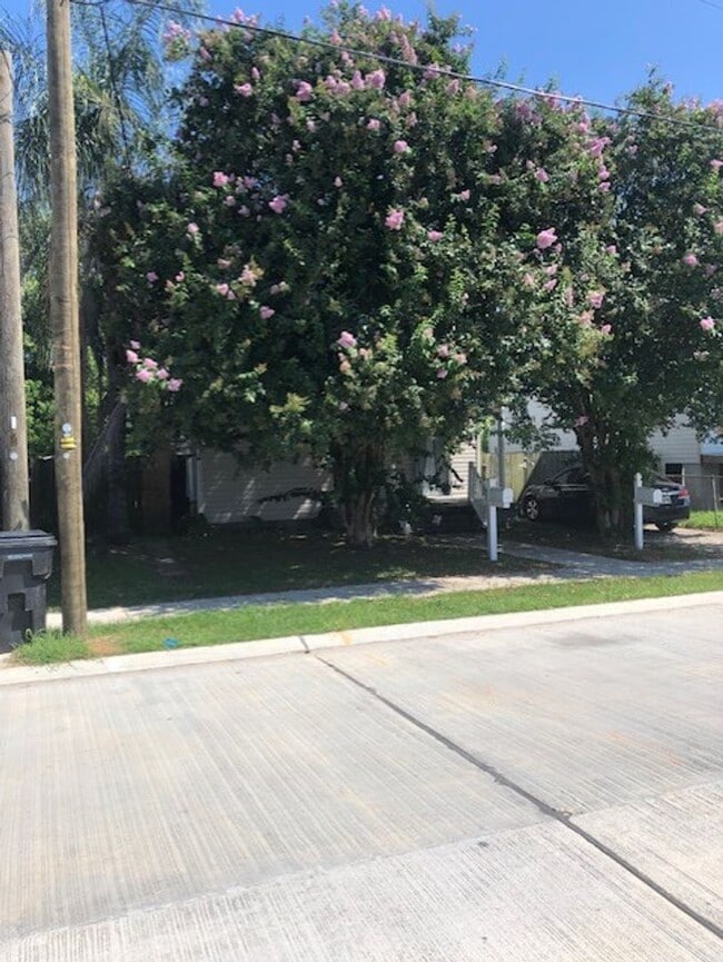 Building Photo - rmr2665 Unit 2665