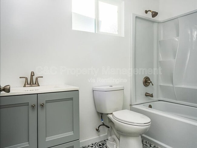 Photo - 780 Amador Ave Unit D