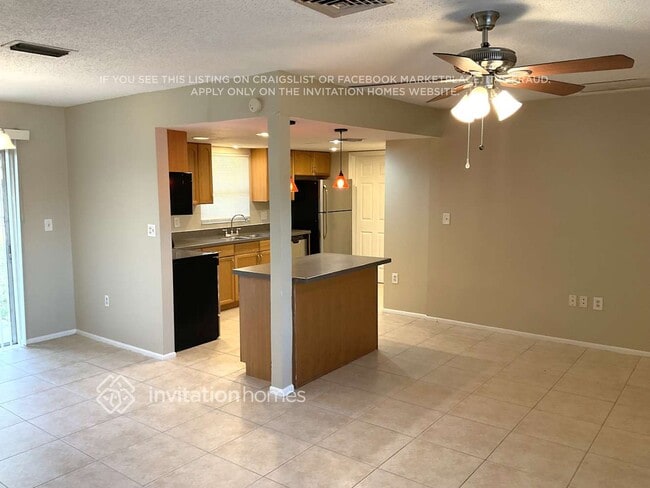 Photo - 11447 Walsingham Rd