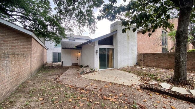 4714 N Cashel Cir