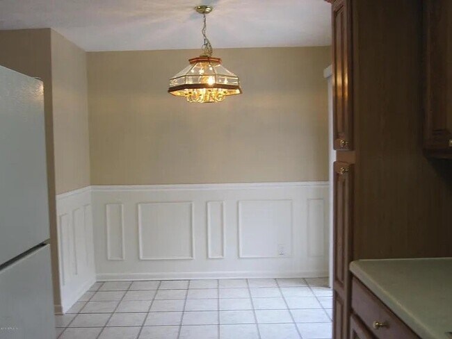 Photo - 434 Hayton Ave