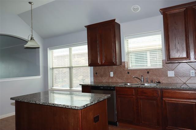 Photo - 205 Cedar Crk Dr