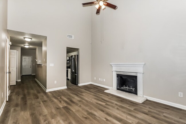 Photo - 4509 Ravenwood Pl