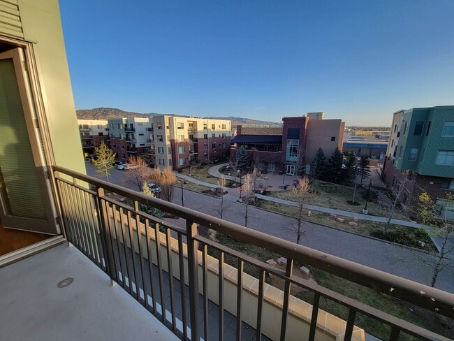 Photo - Luxury, Spacious 1 bedroom Apartment in Bo... Unit 402-D