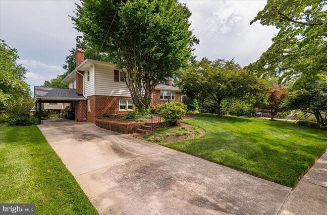 Photo - 7107 Tyndale St