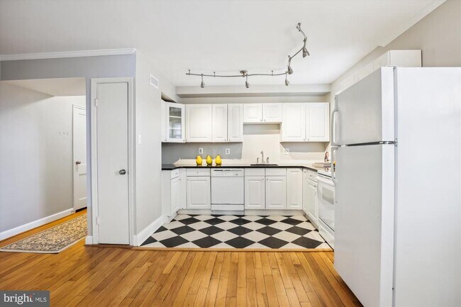 Photo - 1317 S Walter Reed Dr Unit 17301