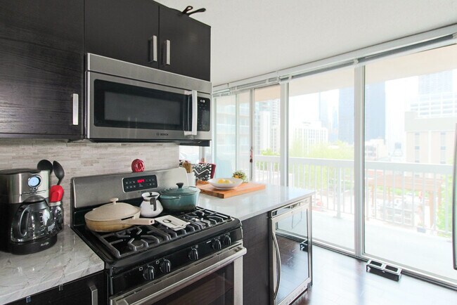 Photo - 545 N Dearborn St Unit 1107