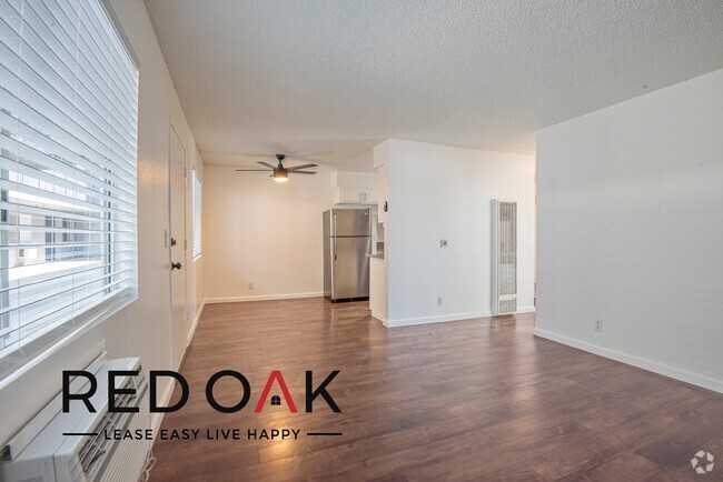 Building Photo - ~1 Month FREE~ Incredible One Bedroom with... Unit 209 Rental