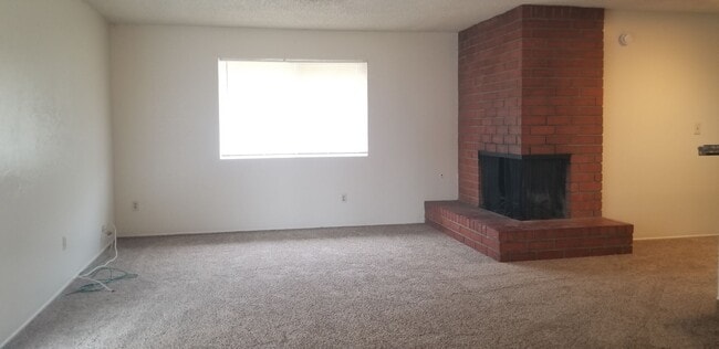 Photo - Ming Ave 1. Unidad A