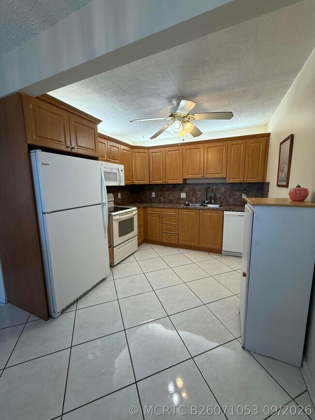 Photo - 3018 Wolverton E Unit 3018