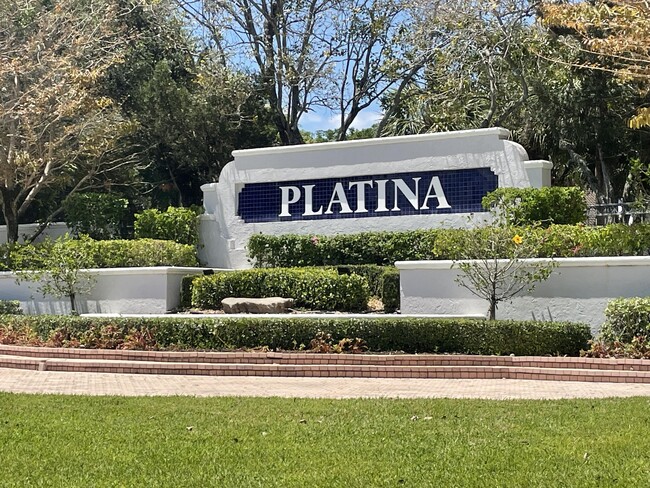 Building Photo - 5415 Verona Dr Unit N Rental