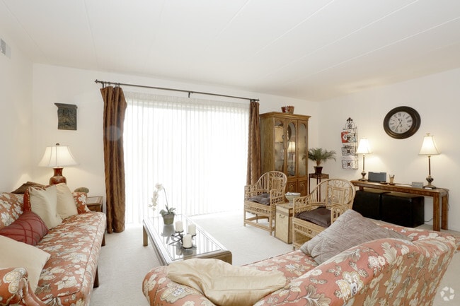 2 Bedroom - Living Room