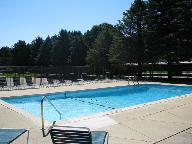 Photo - Pines West Apartments