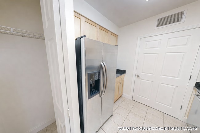 Photo - 126 Edgemere Rd Unit 7