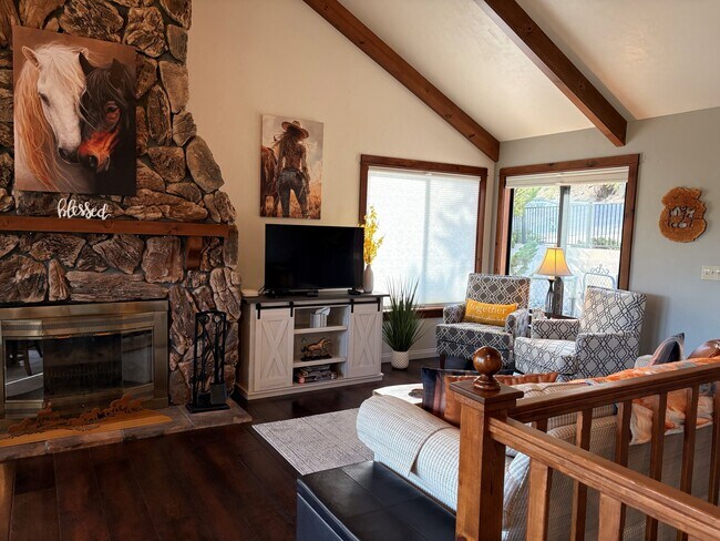 499 Karen Dr