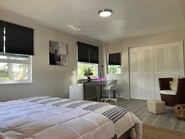 Photo - Hollywood Multifamily Unit 4