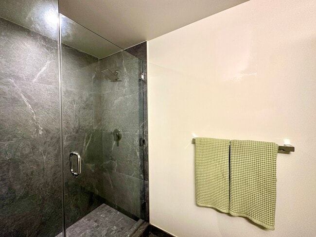 Photo - 78 NW 32nd St Unit S4