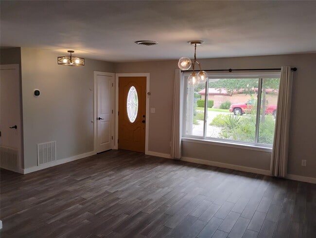 Photo - 103 Laurel Ridge