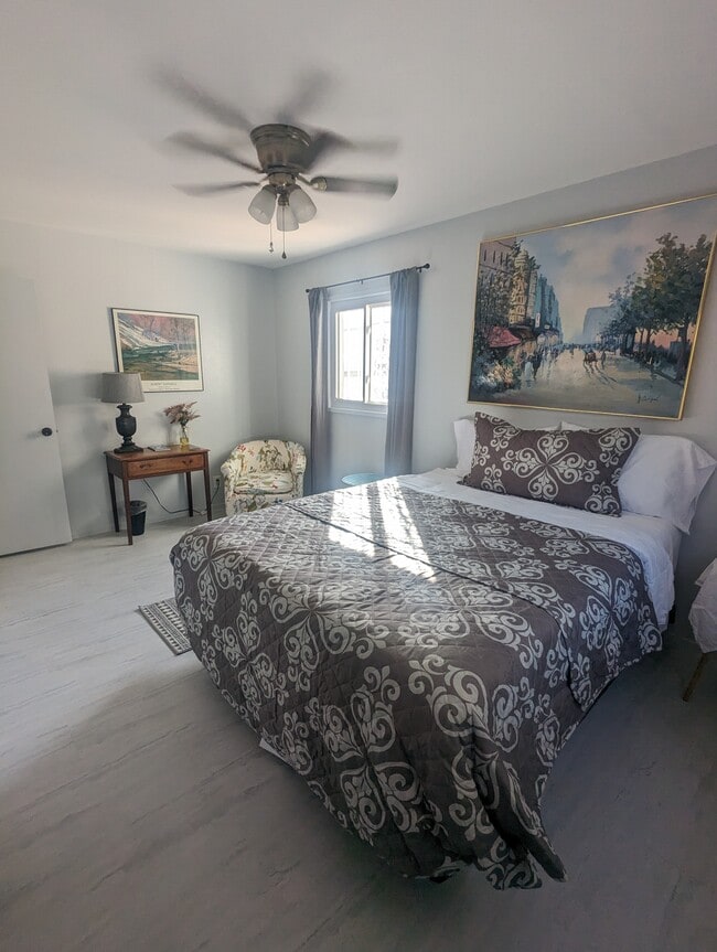 Primary Bedroom - 10225 Propps St NE