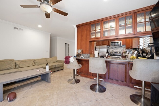 4854 Campanile Dr